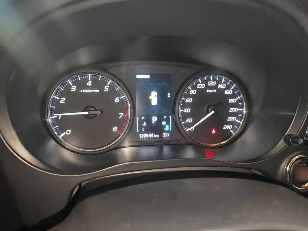 Mitsubishi Outlander 2021 2020 2.4L 4WD Luxury 5-seater