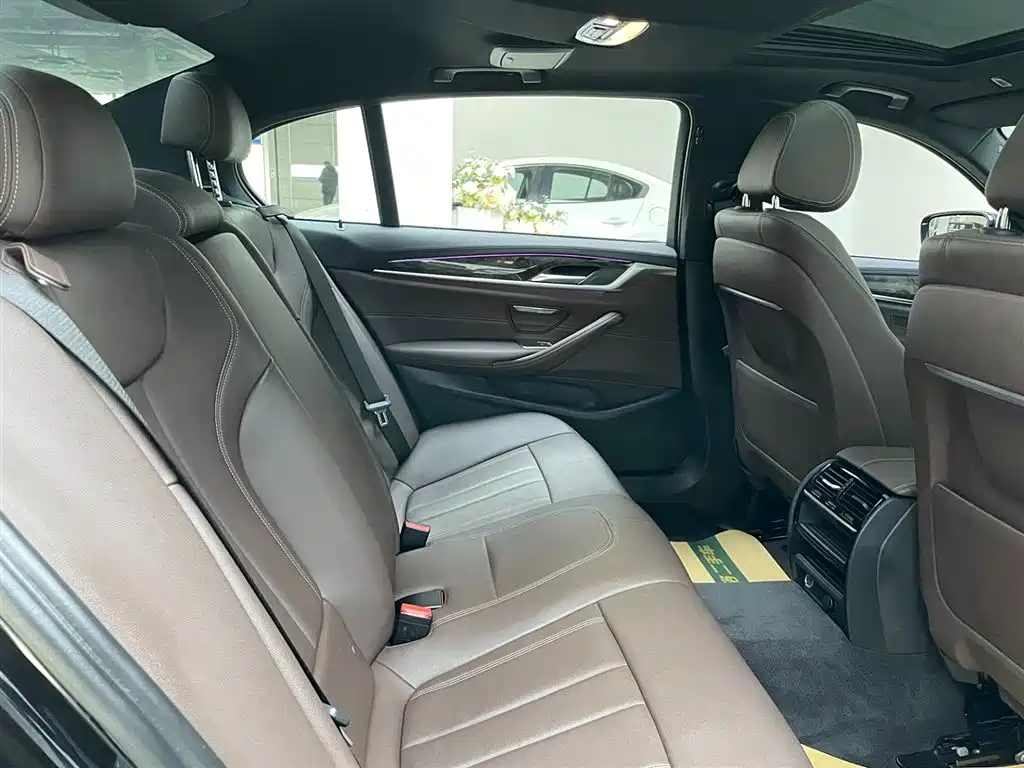 BMW 5 Series 2019 Facelift 525Li M Sport Package фото 16
