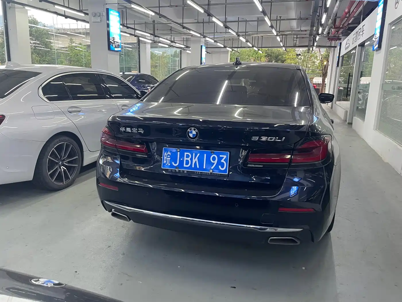 Фото 5 - BMW 5 Series