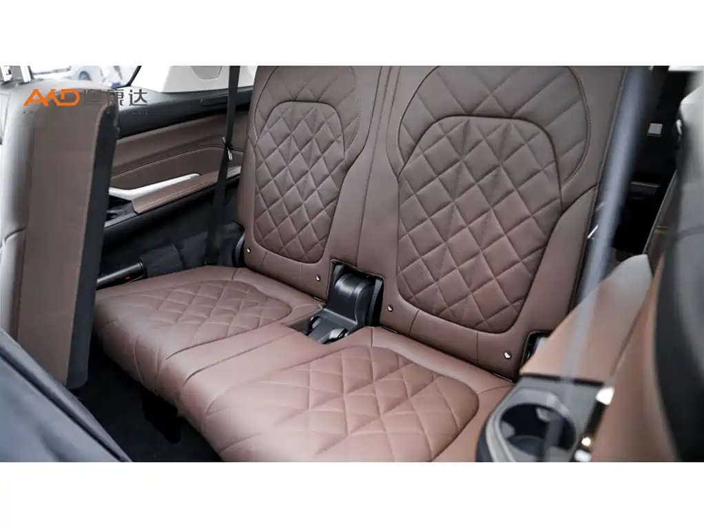 BMW X7 2024 2023 xDrive40i Leading Luxury Package