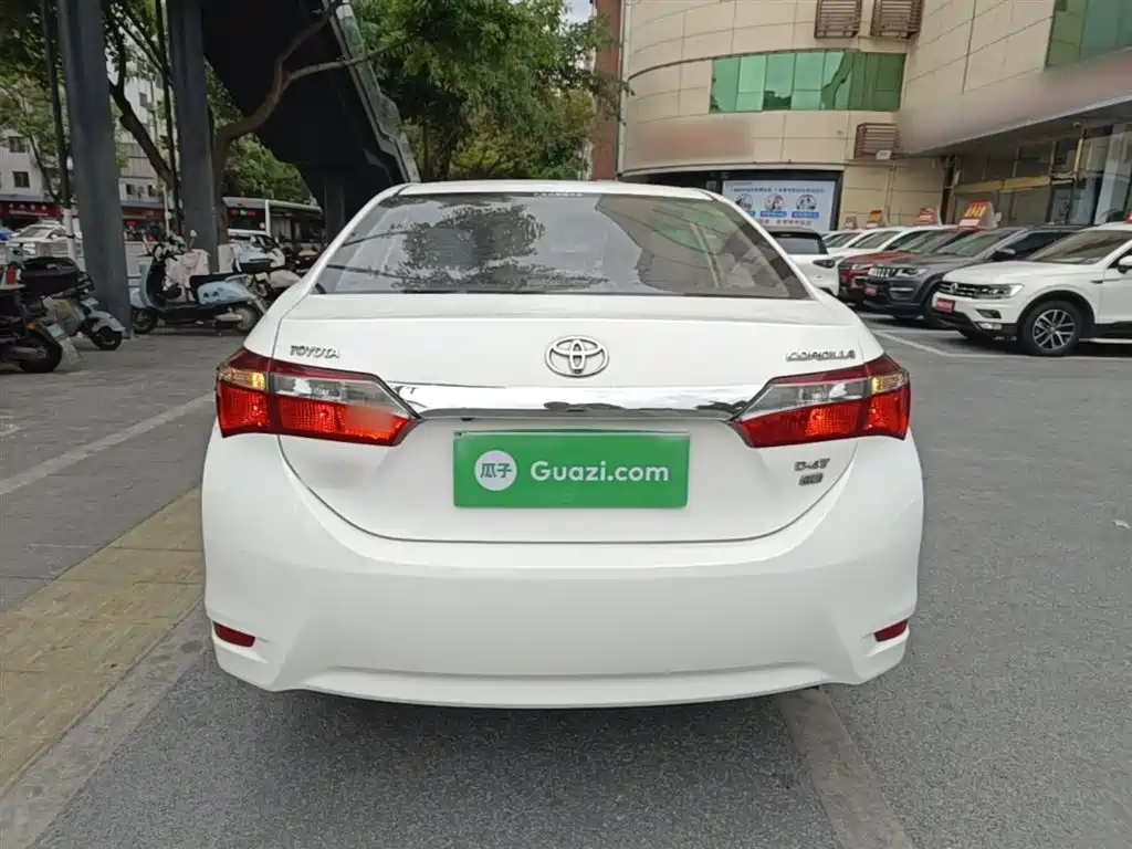 Toyota Corolla 2017 Facelift 1.2T S-CVT GL-i фото 6