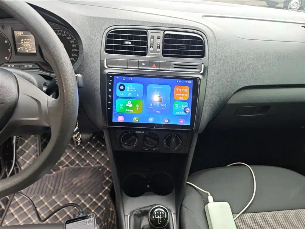 Volkswagen Polo 2016 1.4L Manual Trend фото 12