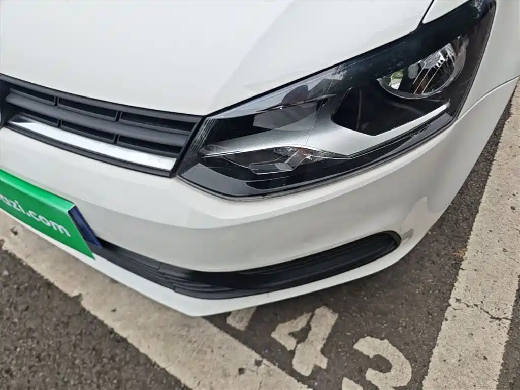 Volkswagen Polo 2016 1.4L Manual Trend фото 23