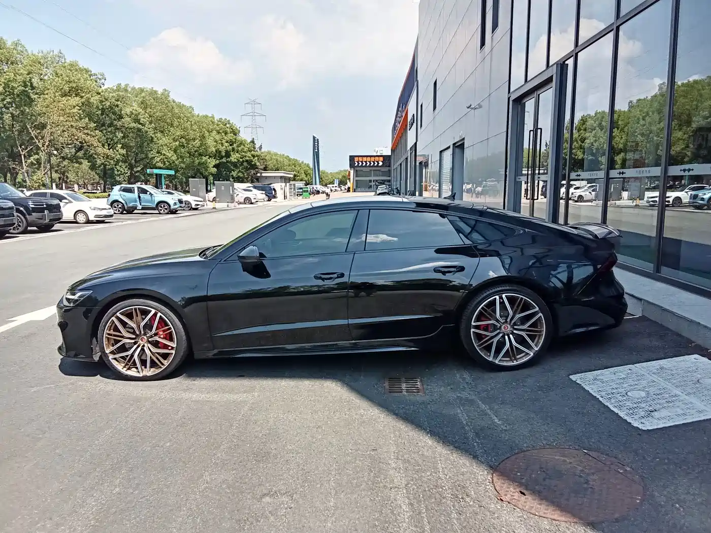Photo 3 - Audi A7L