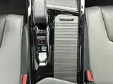 Фото 12 - Geely Atlas