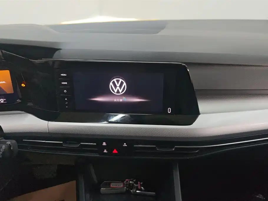 Volkswagen Golf 2023 Facelift 280TSI DSG Pro фото 12