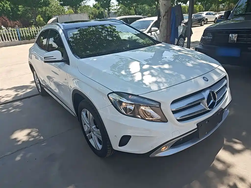 Mercedes-Benz GLA 2016 GLA 200 Dynamic фото 4