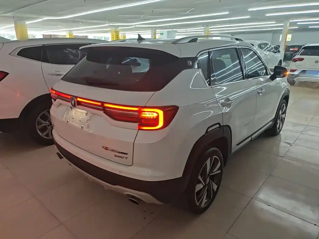 Changan CS35 PLUS 2019 2019 1.4T DCT Smart Blue Whale Edition