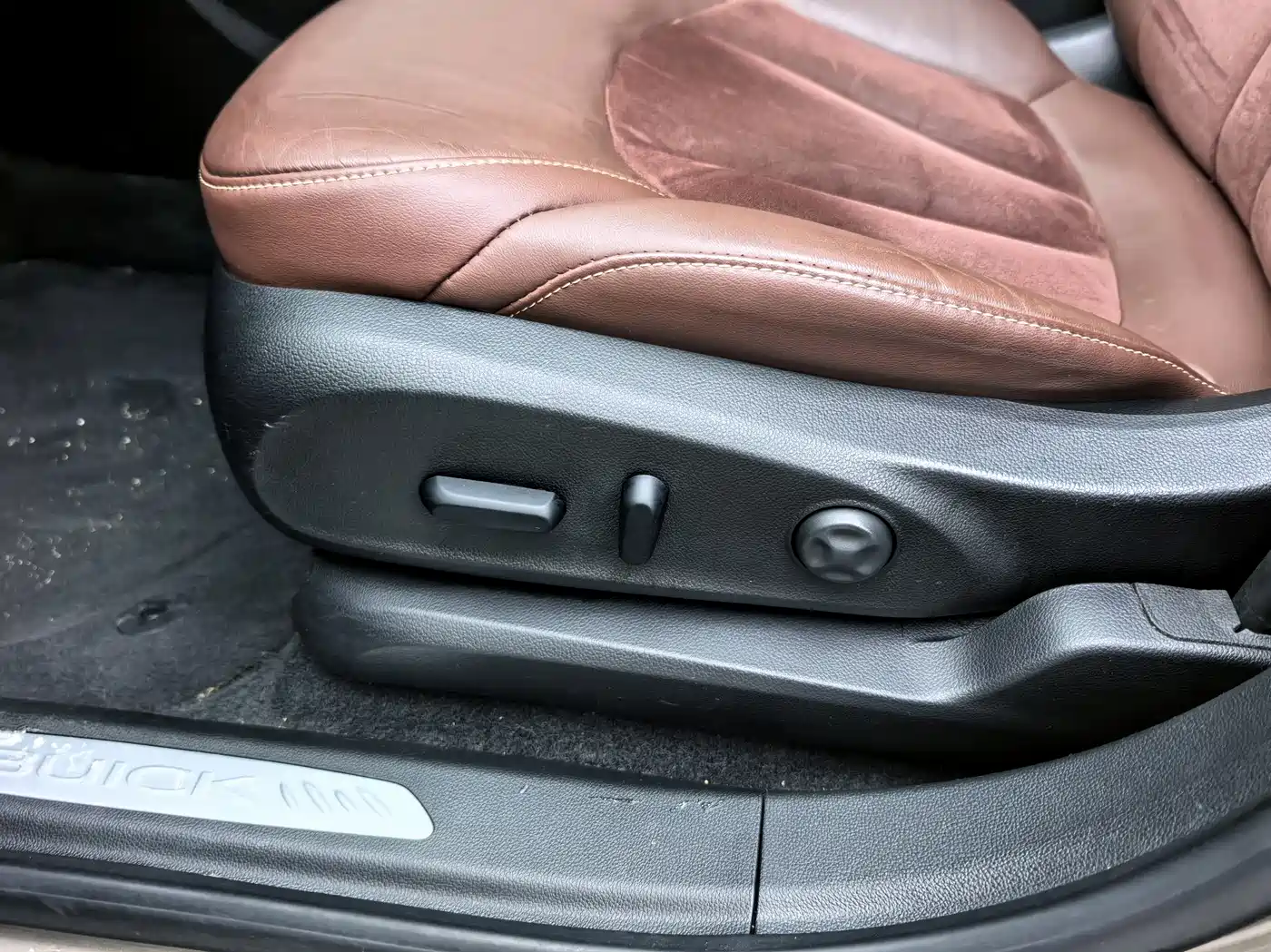 Buick Envision Plus 2017 20T 2WD Luxury фото 16