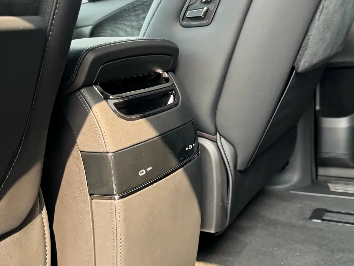 ZEEKR EXTREME KRYPTON 009