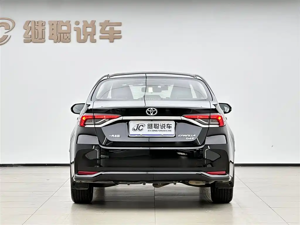 Toyota Corolla 2021 1.2T S-CVT Luxury Edition фото 4