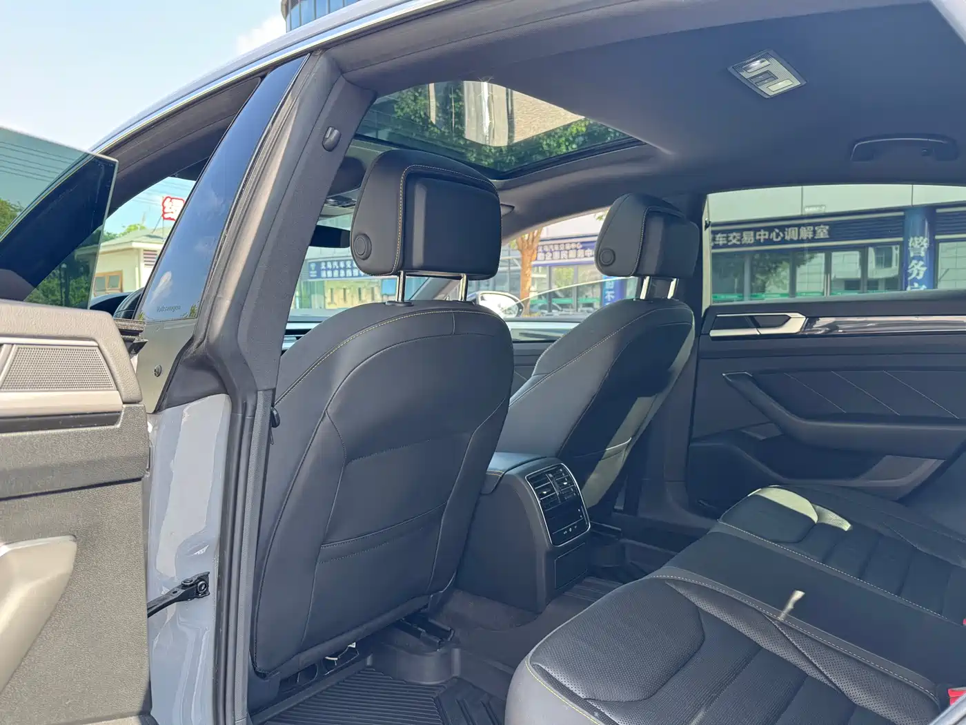 Volkswagen FAW-Volkswagen CC 2021 380TSI Eye-catching Edition фото 14