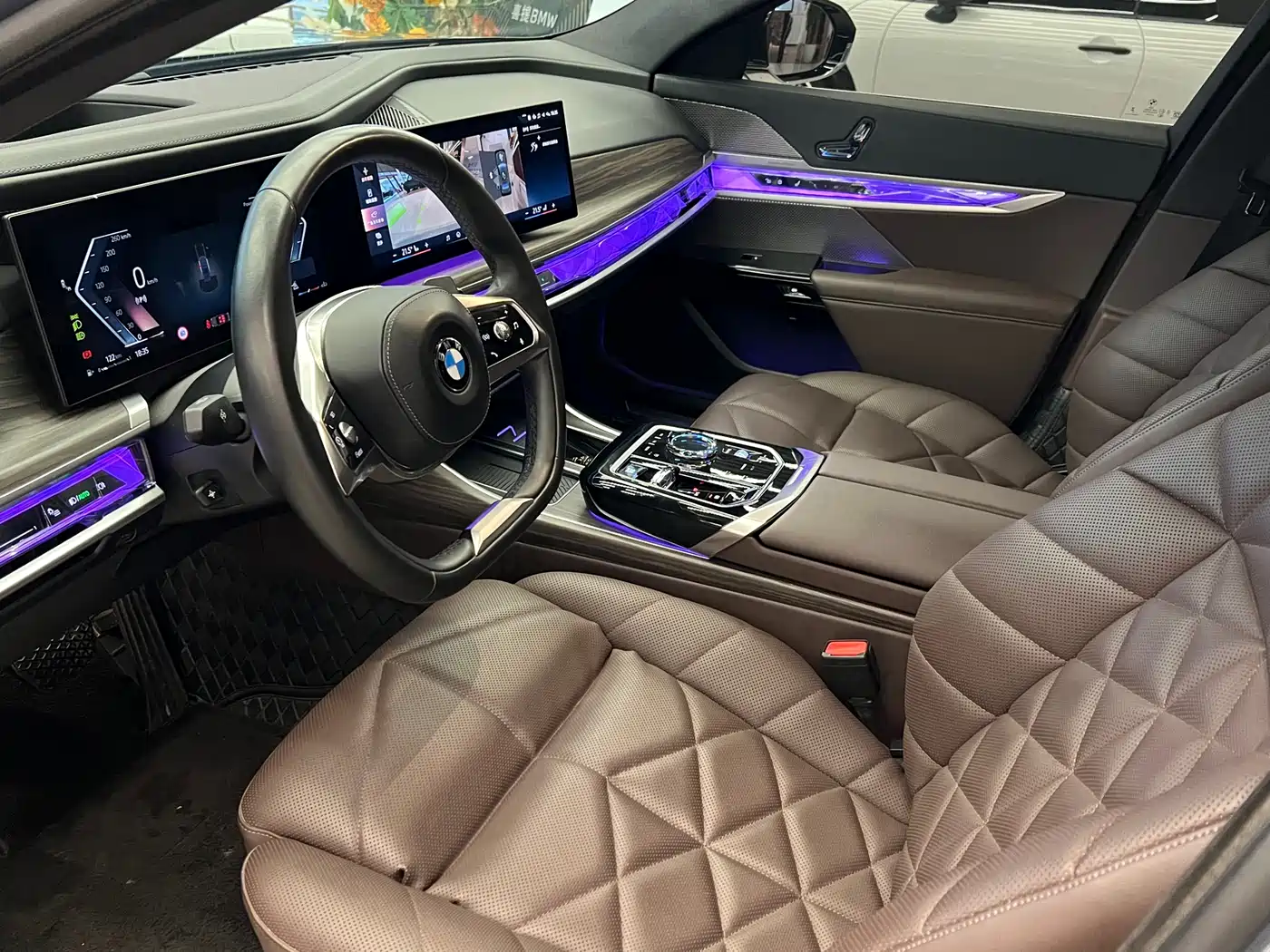 BMW 7 Series 2023 Model 740Li Leading Luxury Package фото 8