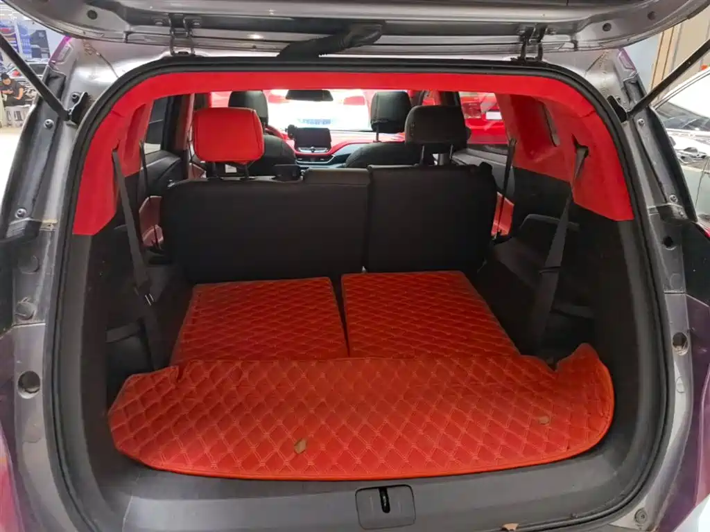 Chevrolet Volando 2018 Redline 530T Auto Premium Edition (5+2 seater) China V фото 19