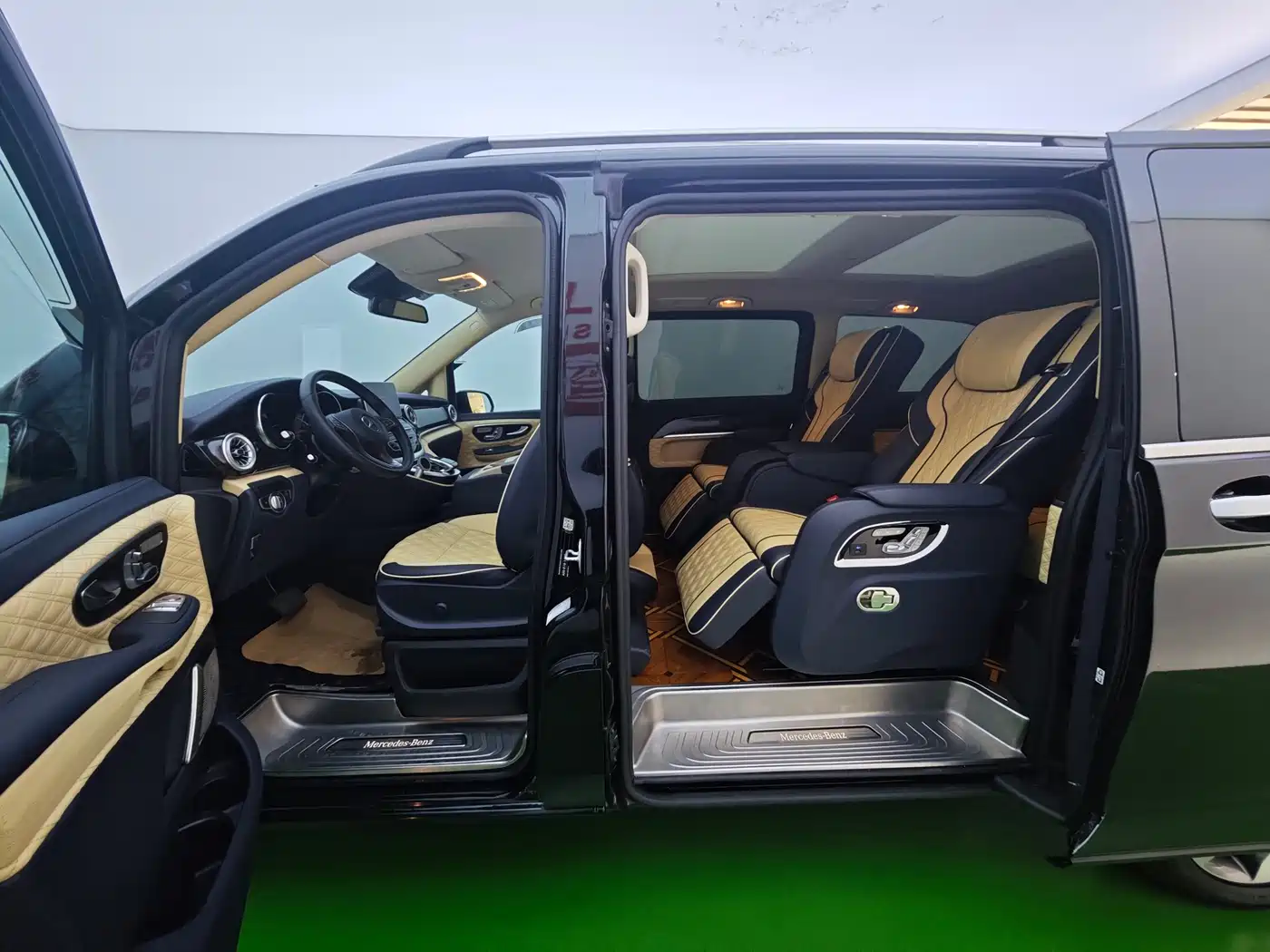 Mercedes-Benz V-Class 2018 V 260 Pilot Edition China V фото 10