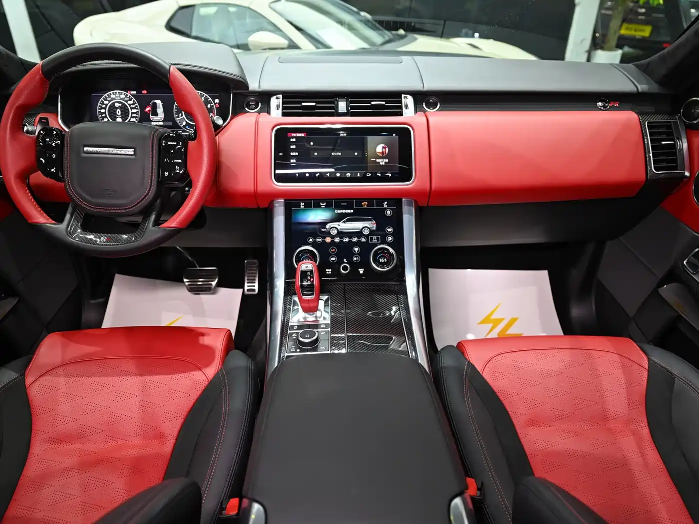 Land Rover Range Rover Sport 2022 Model 5.0 SC V8 SVR Peak Collector's Edition фото 5