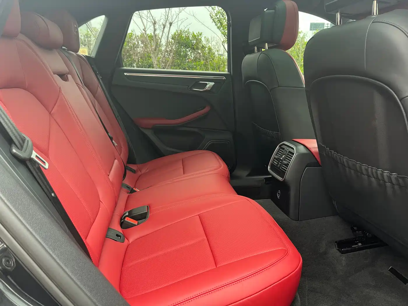 Porsche Macan 2023 Macan 2.0T фото 10