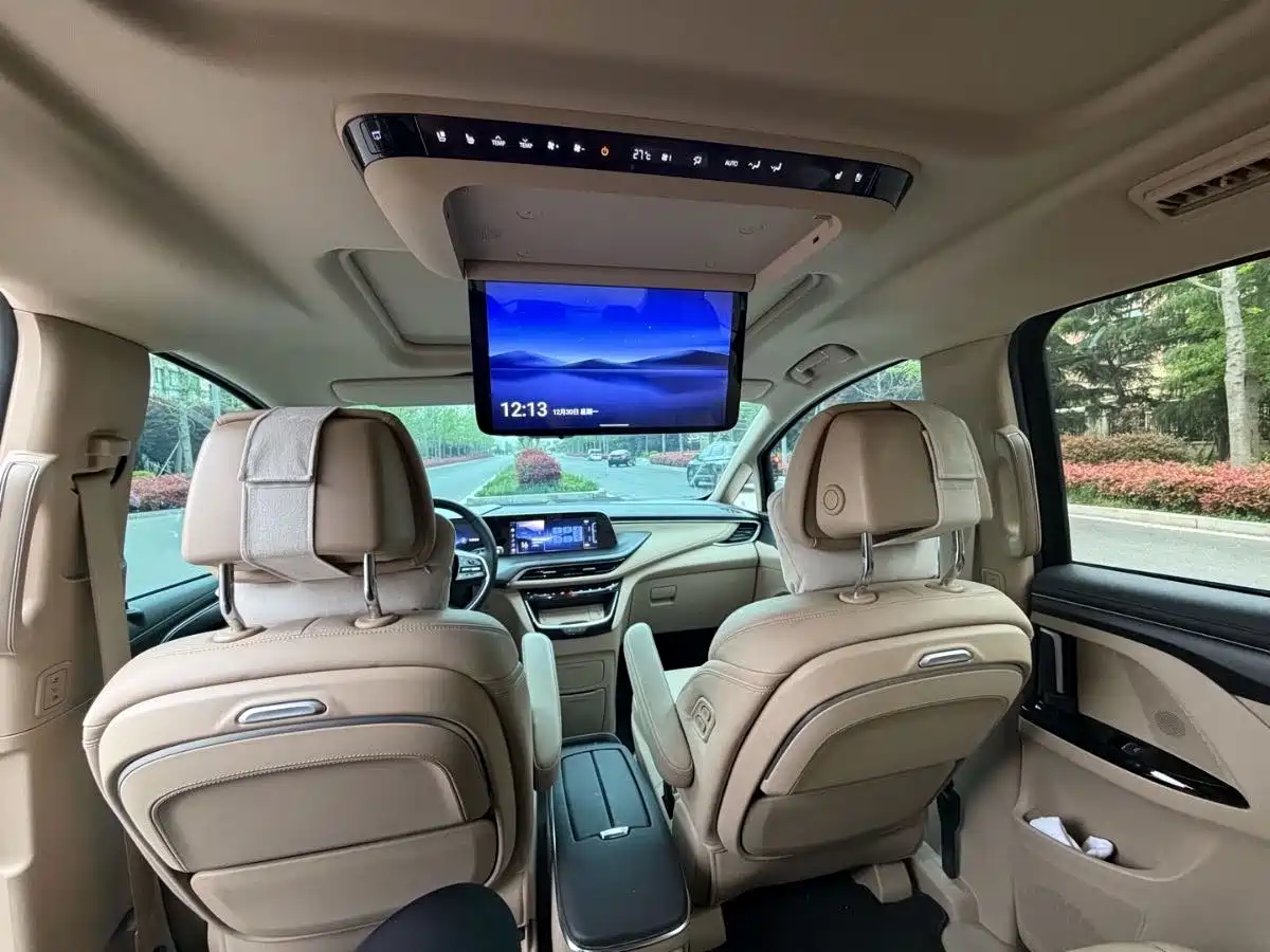 Buick GL8 New Energy 2025 Land Honor Premium Edition 7-Seater фото 13