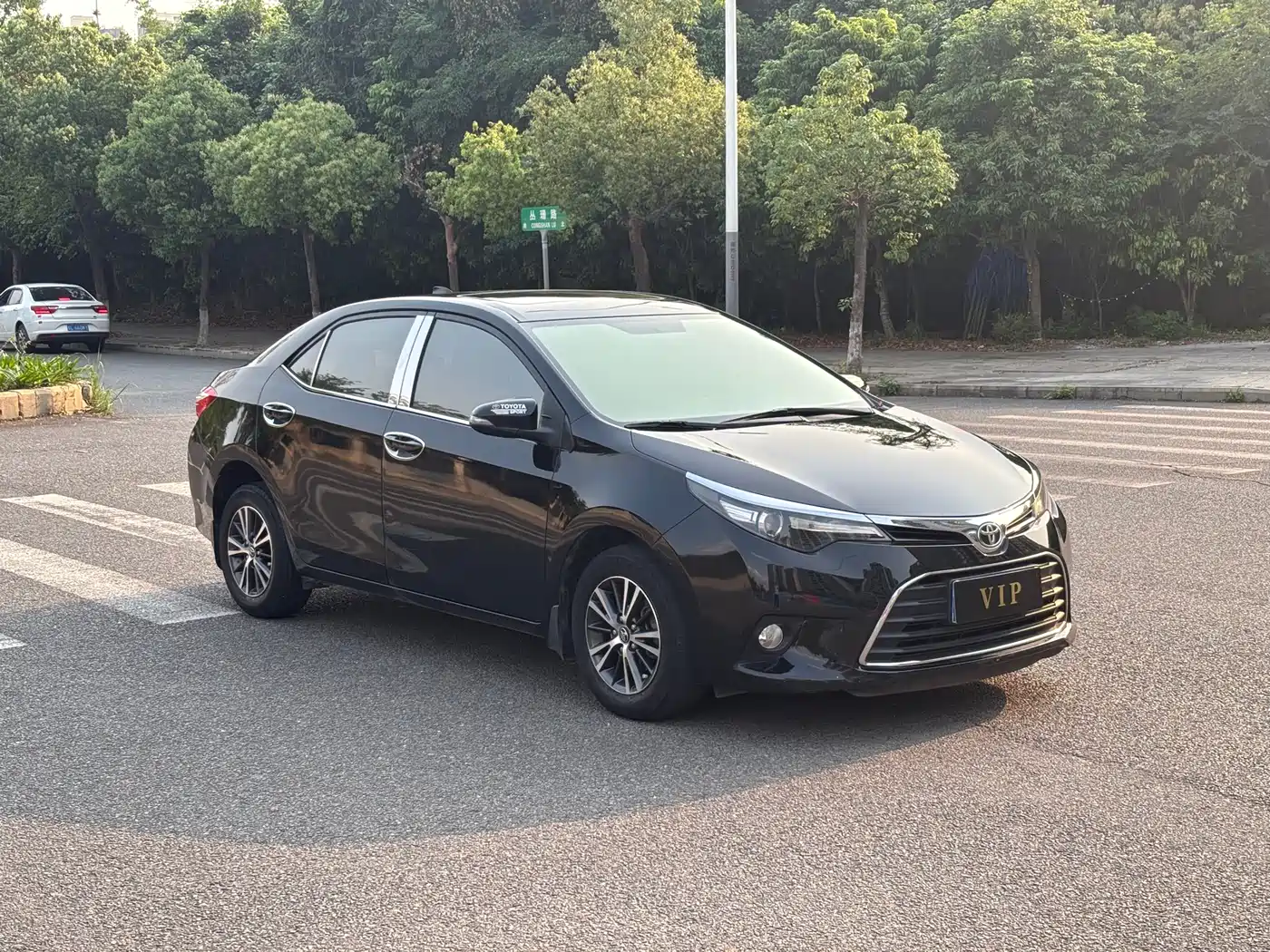 Toyota Levin 2016 1.6G CVT Elite Edition фото 3