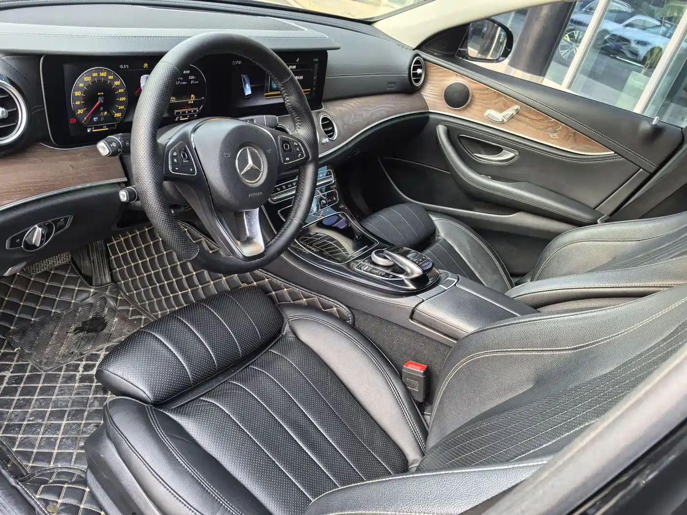 Mercedes-Benz E-Class 2016 E 200 L фото 8