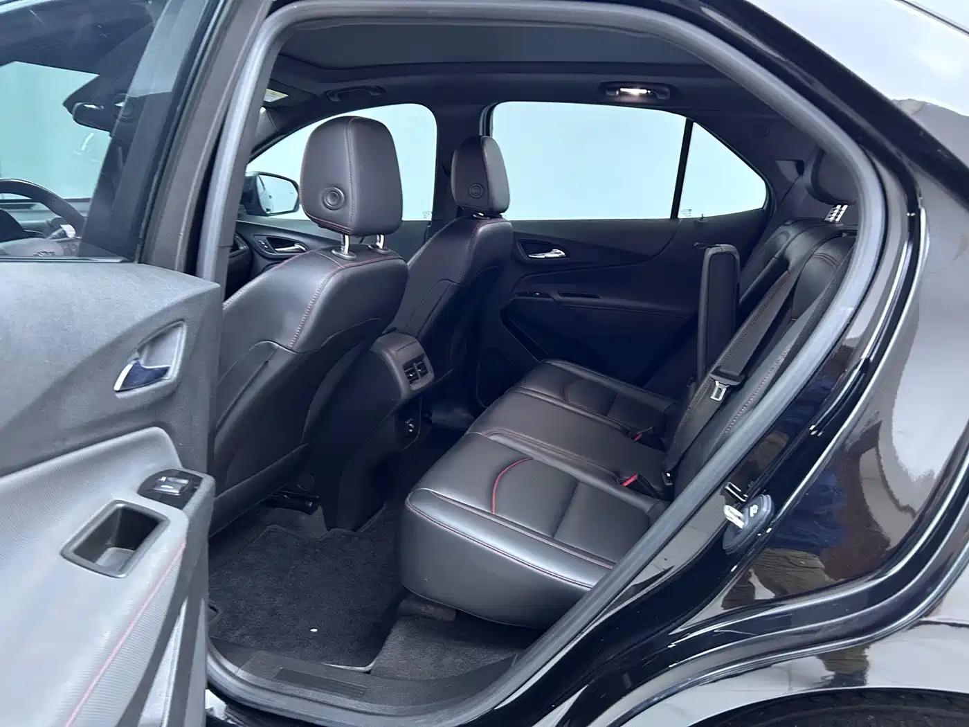 Chevrolet Equinox 2021 550T RS Smart Tuojie Edition фото 9
