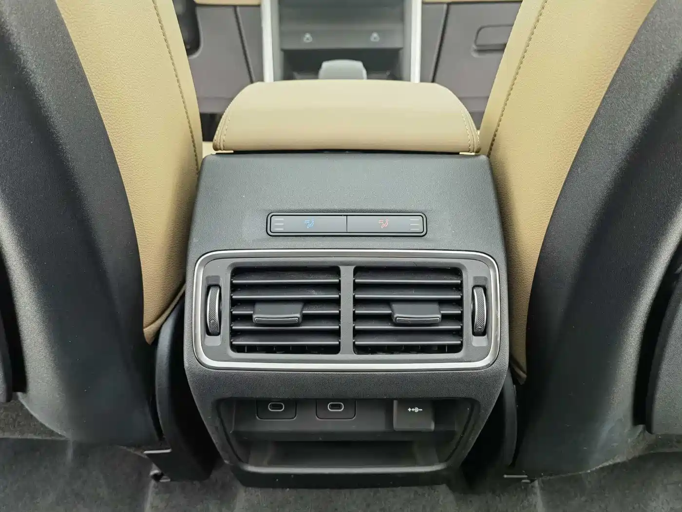 LAND ROVER DISCOVER SPORTS