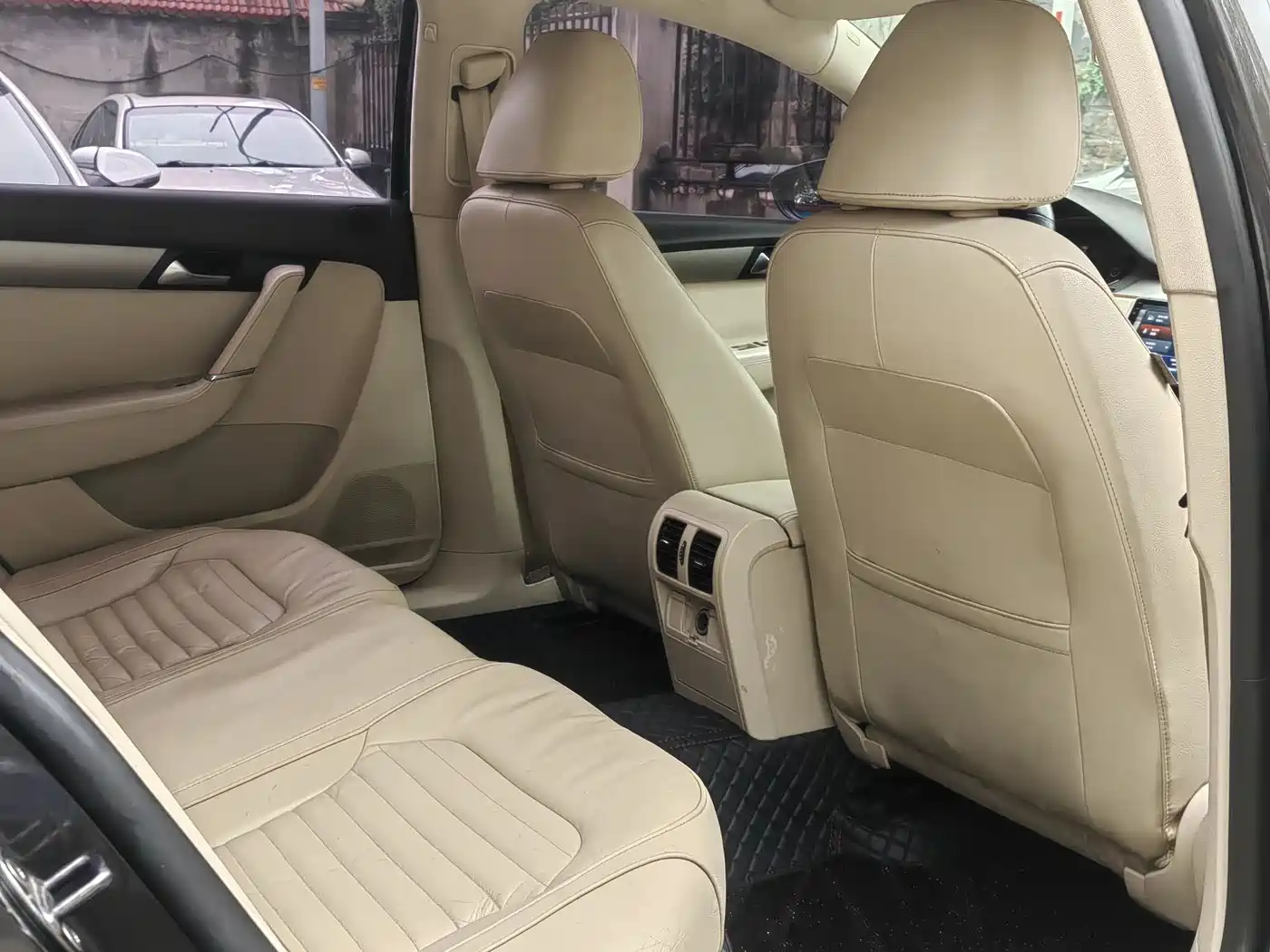 Volkswagen Magotan 2013 1.8TSI Luxury фото 13