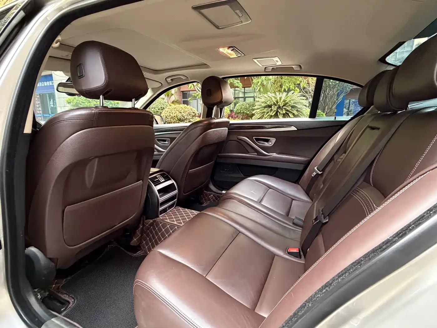 BMW 5 Series 2017 525Li Luxury Design Package фото 4
