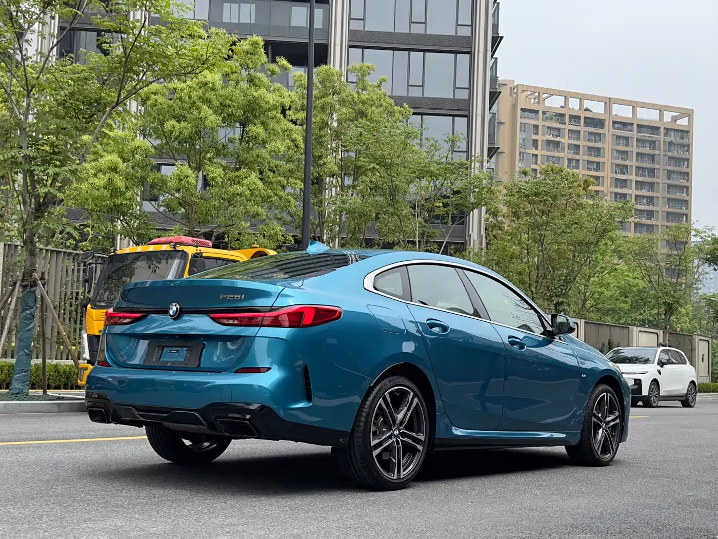 BMW 2 Series (Import) 2023 225i 4-Door Coupe M Sport Package фото 5