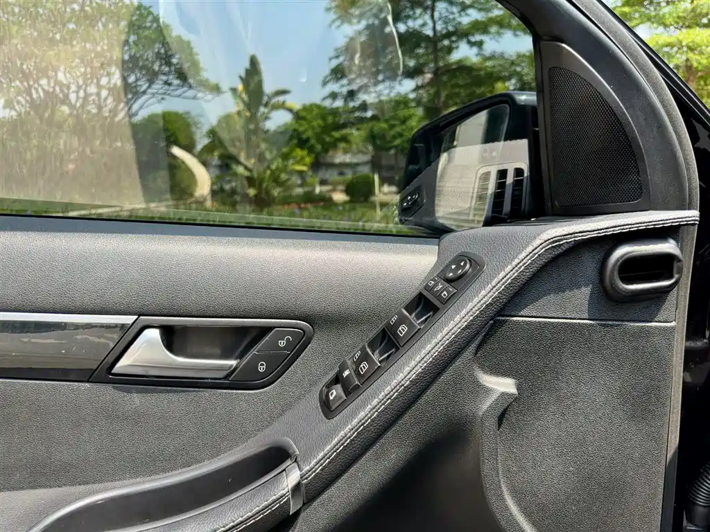 Mercedes-Benz R-Class 2014 R 320 4MATIC Luxury фото 21