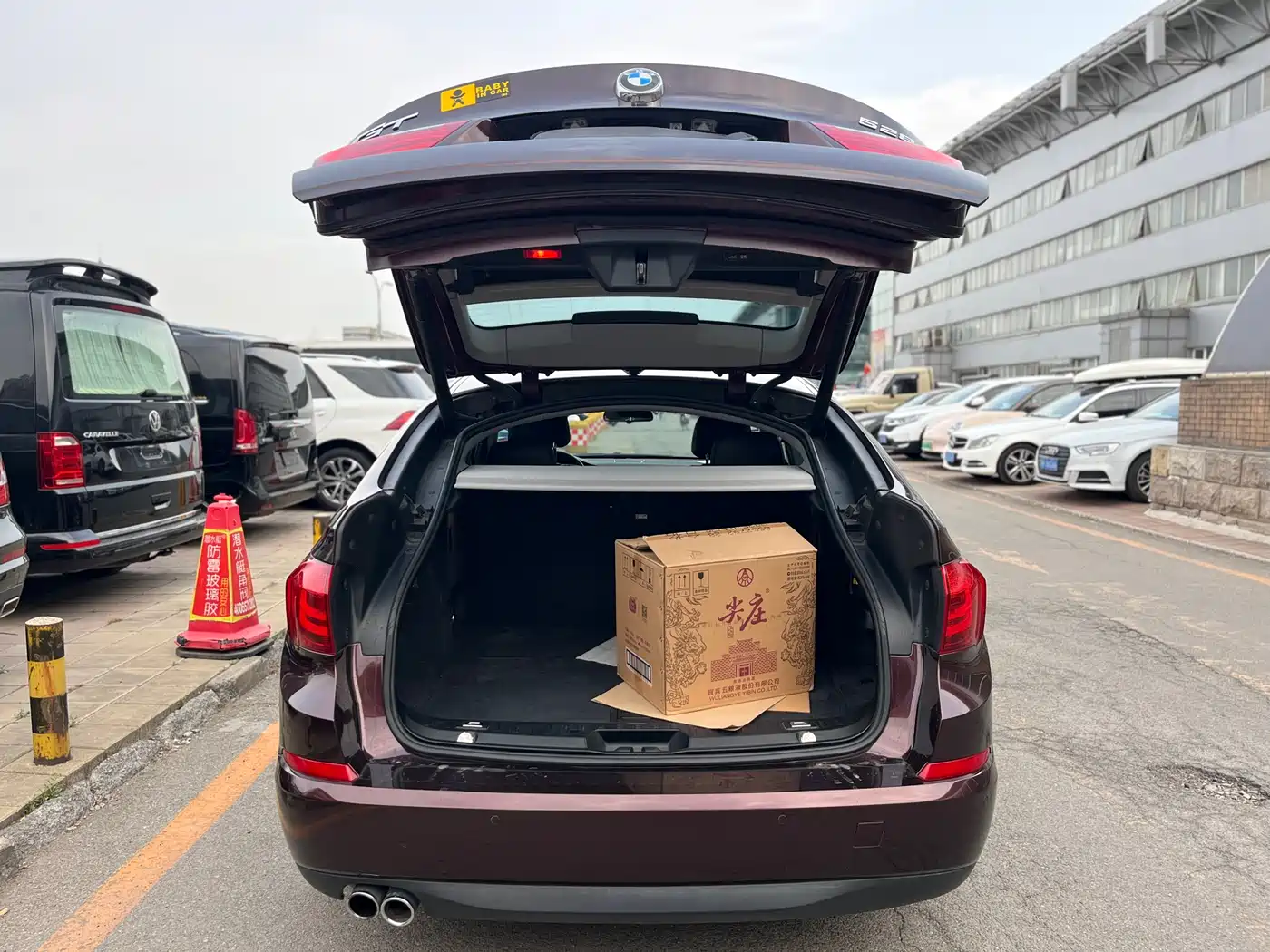 BMW 5 Series GT 2015 528i Leading фото 28
