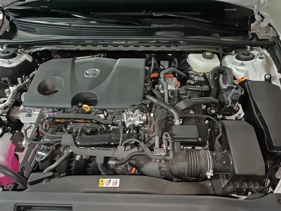 Toyota Camry 2024 Hybrid 2.0HGVP Luxury Edition фото 10