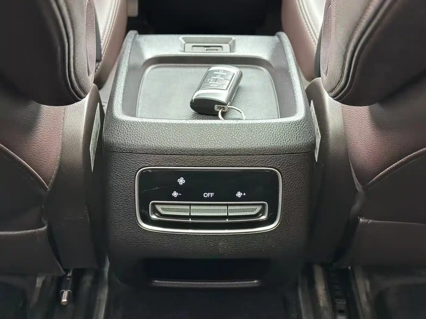 GAC Trumpchi Trumpchi M6 2019 270T Automatic Premium Edition (7-Seater) China V фото 19