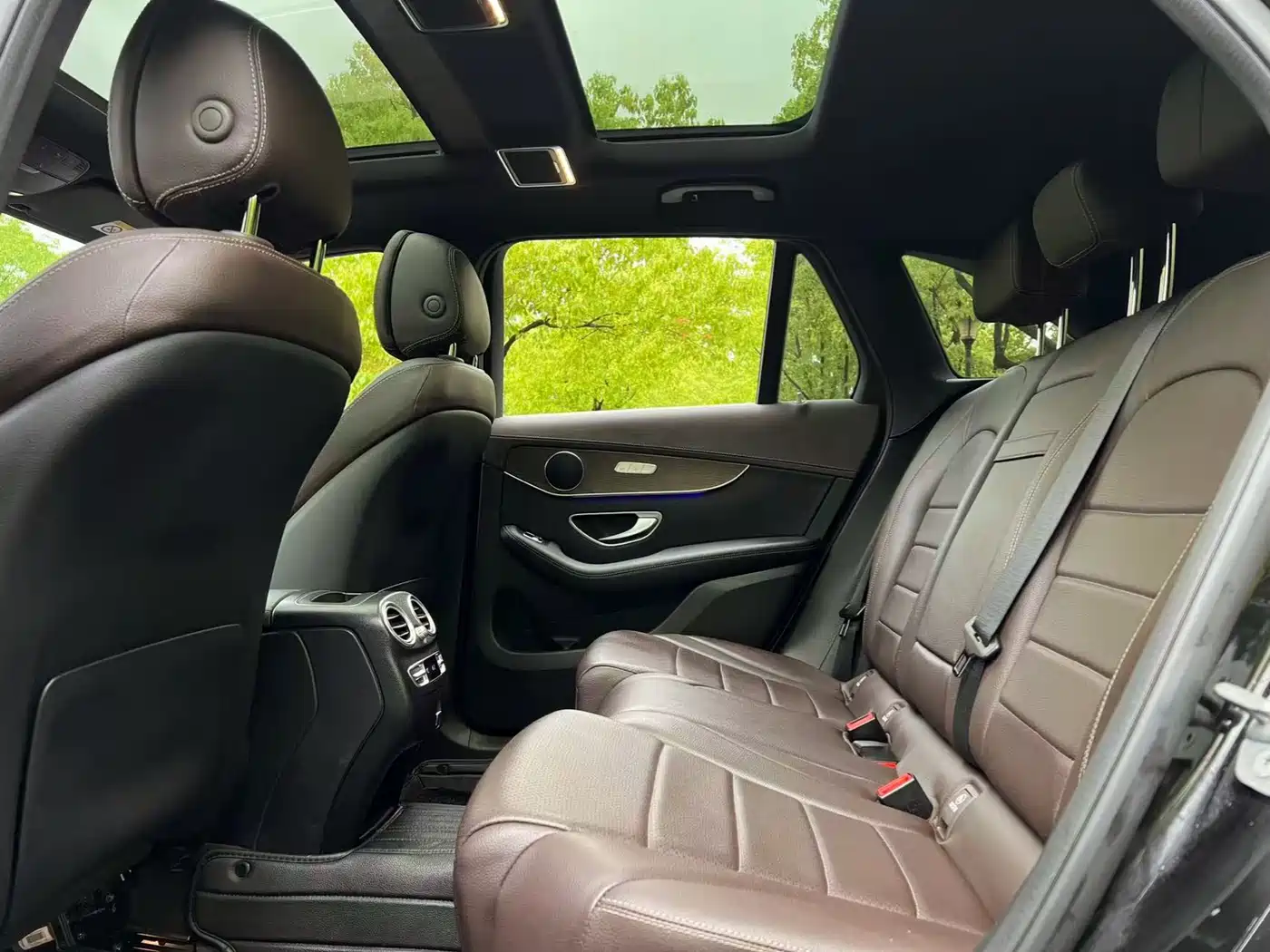 Mercedes-Benz GLC 2022 Model GLC 260 L 4MATIC Luxury Edition фото 12