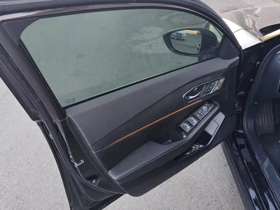 Photo 7 - Honda Accord