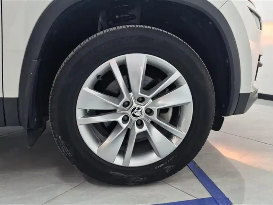Škoda Kodiaq 2019 Facelift TSI330 5-seat 2WD Comfort China VI фото 6