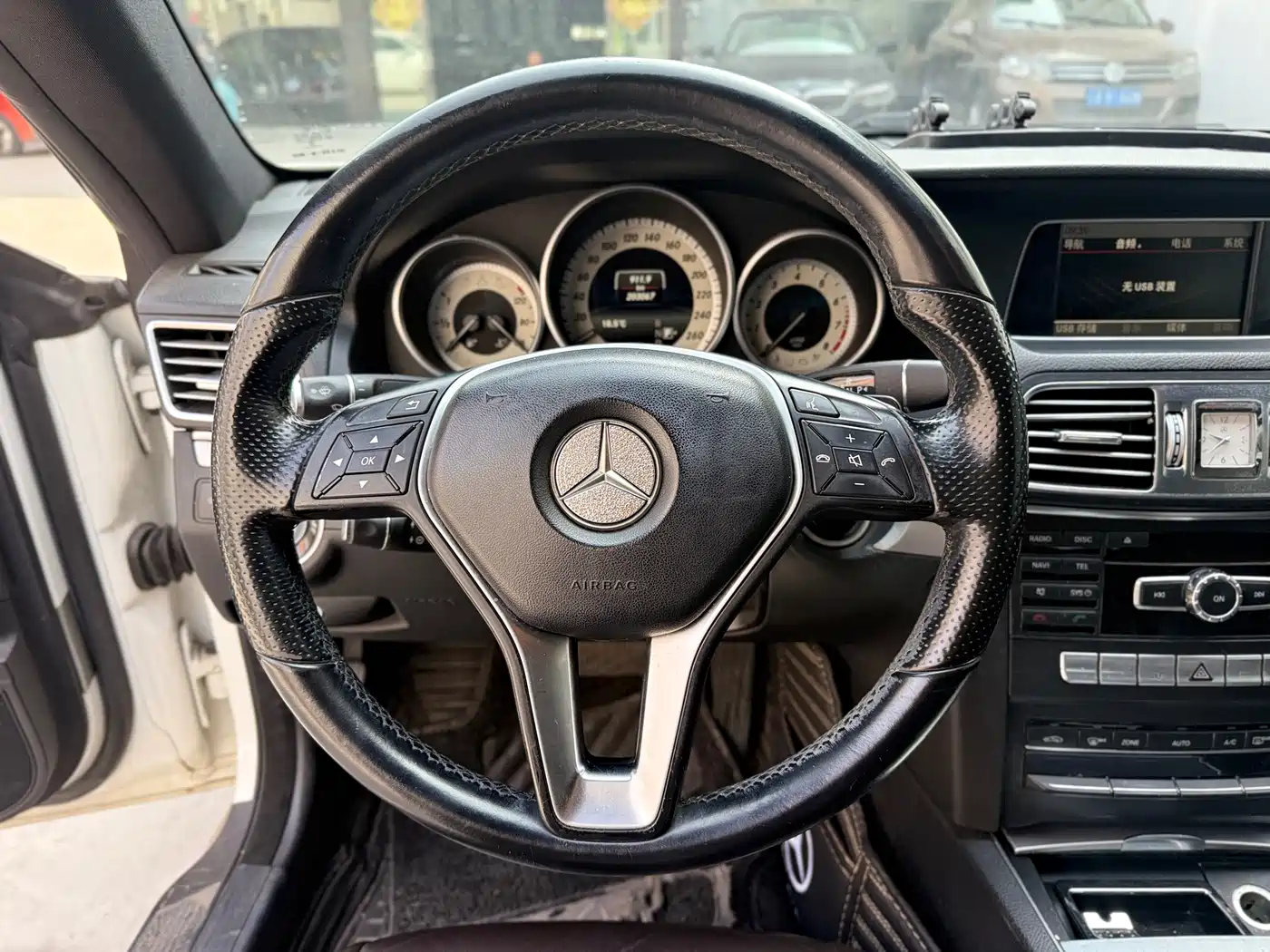 Mercedes-Benz E-Class (Import) 2014 E 200 Coupe фото 12