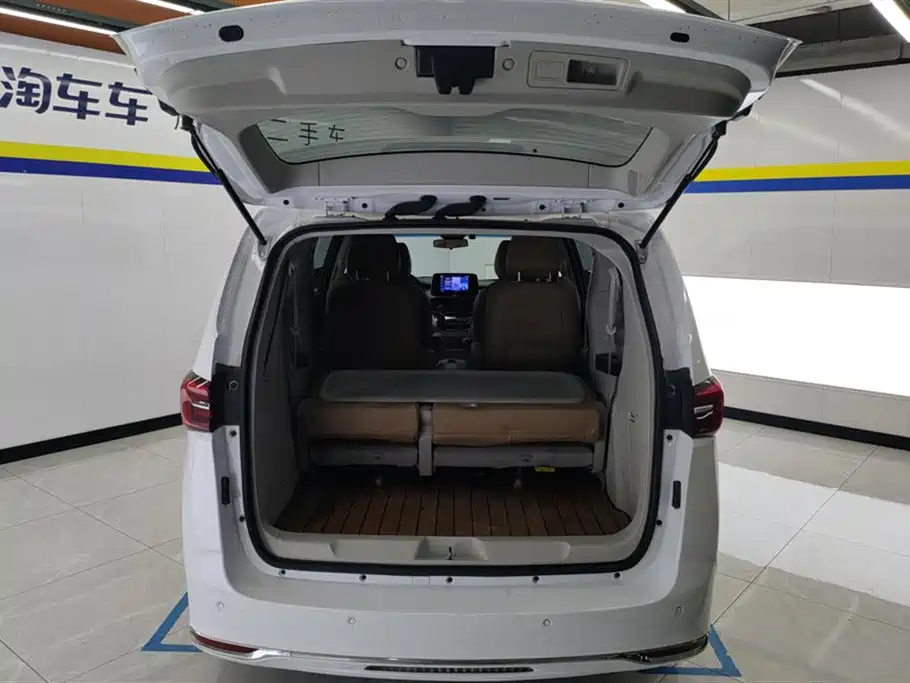 Buick GL8 2022 Land Business Class 652T Comfort фото 4