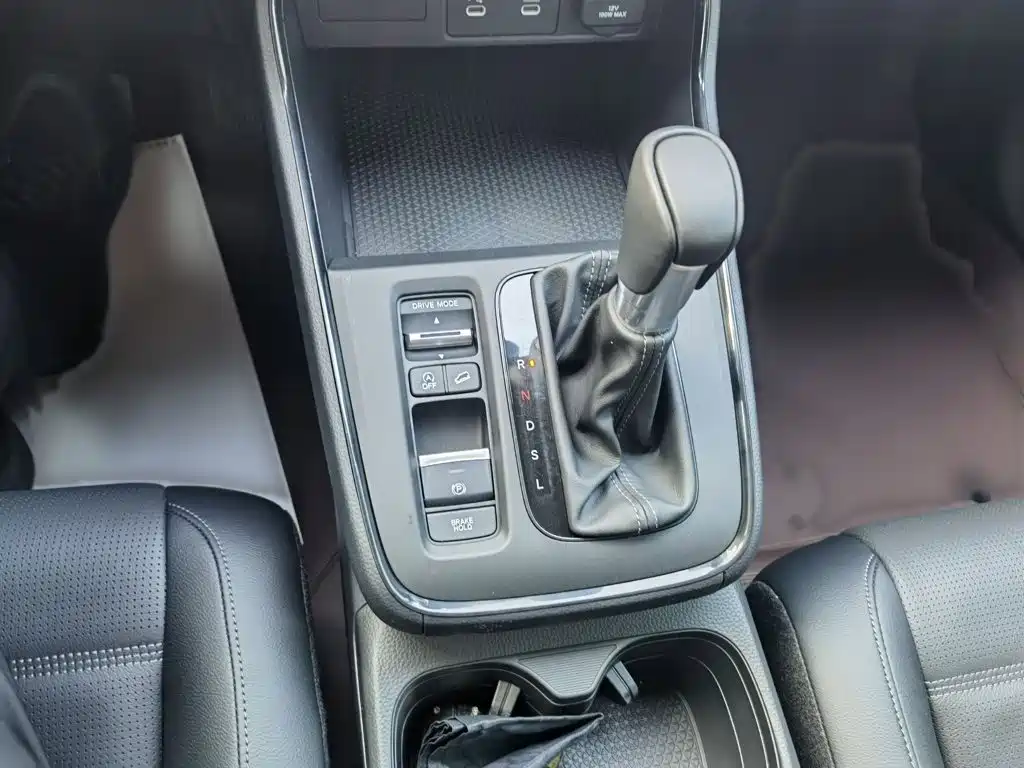 Фото 13 - Honda CR-V