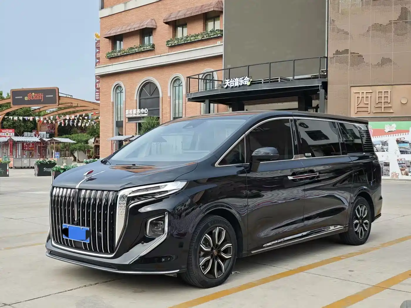 Hongqi HQ9 2023 2023 2.0T Smart Connect Flag Smooth Edition