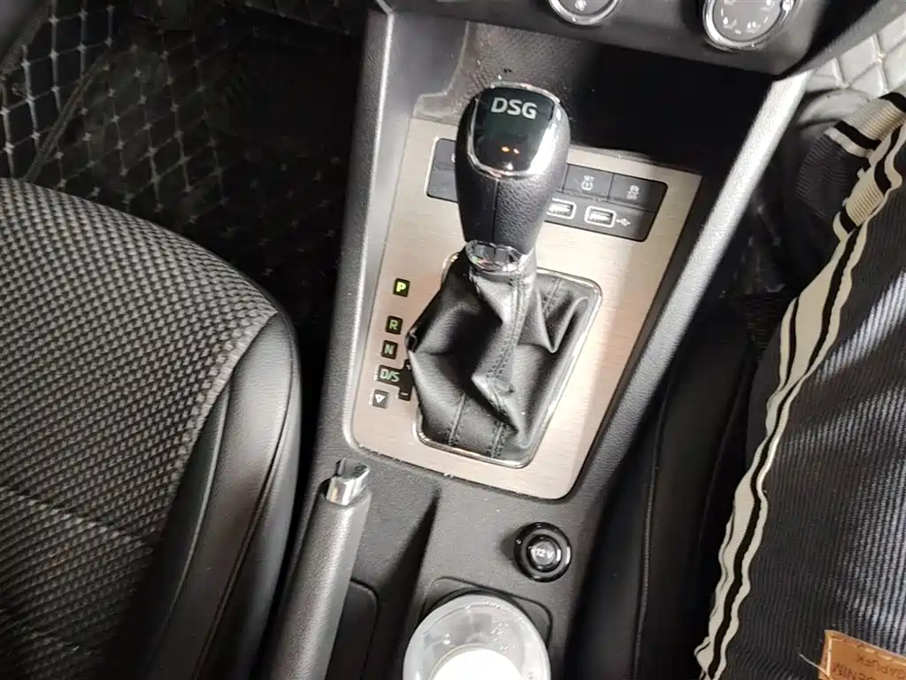 Škoda Octavia 2019 TSI230 DSG Zhixing Comfort Edition China VI фото 14