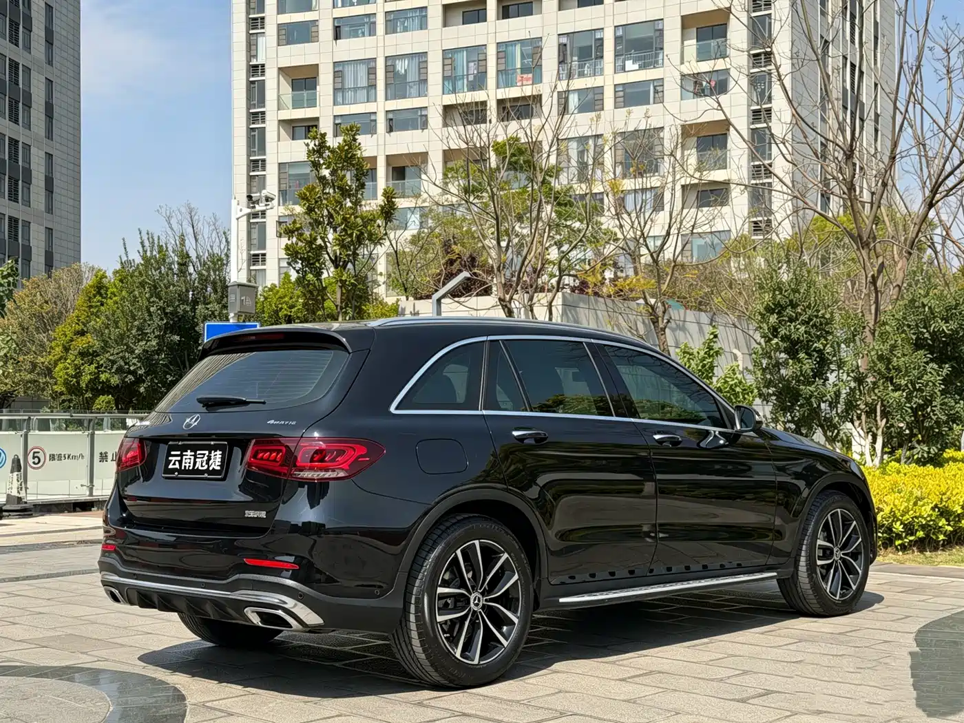 Mercedes-Benz GLC 2020 Facelift GLC 300 L 4MATIC Dynamic фото 5