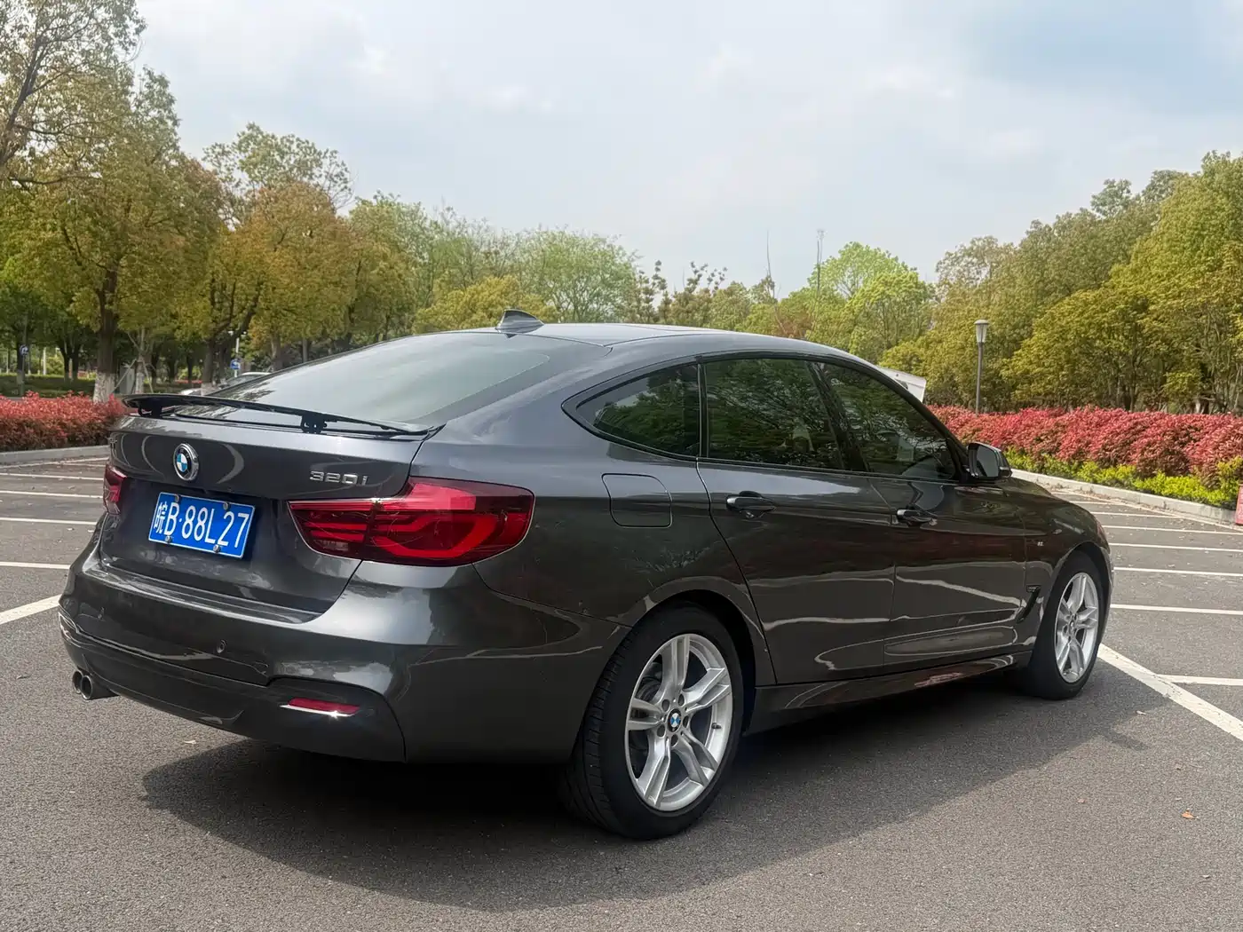 BMW 3 Series GT 2018 320i Fashion фото 4