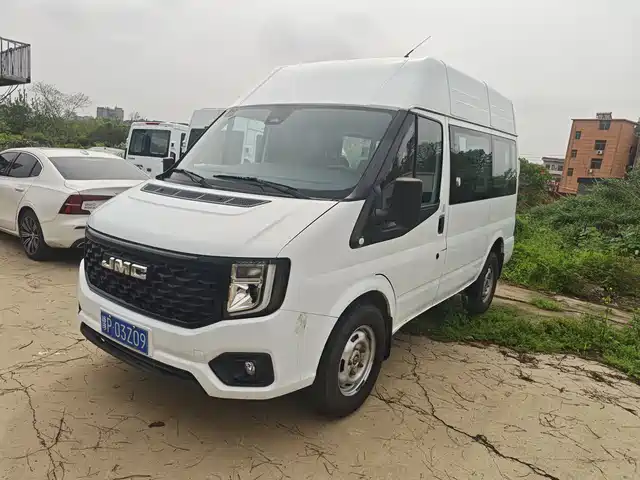 Jiangling JMC Fushun 2025 Model 2.0T 6MT Diesel Short Wheelbase Medium Roof Commercial MPV 5/6 Seats