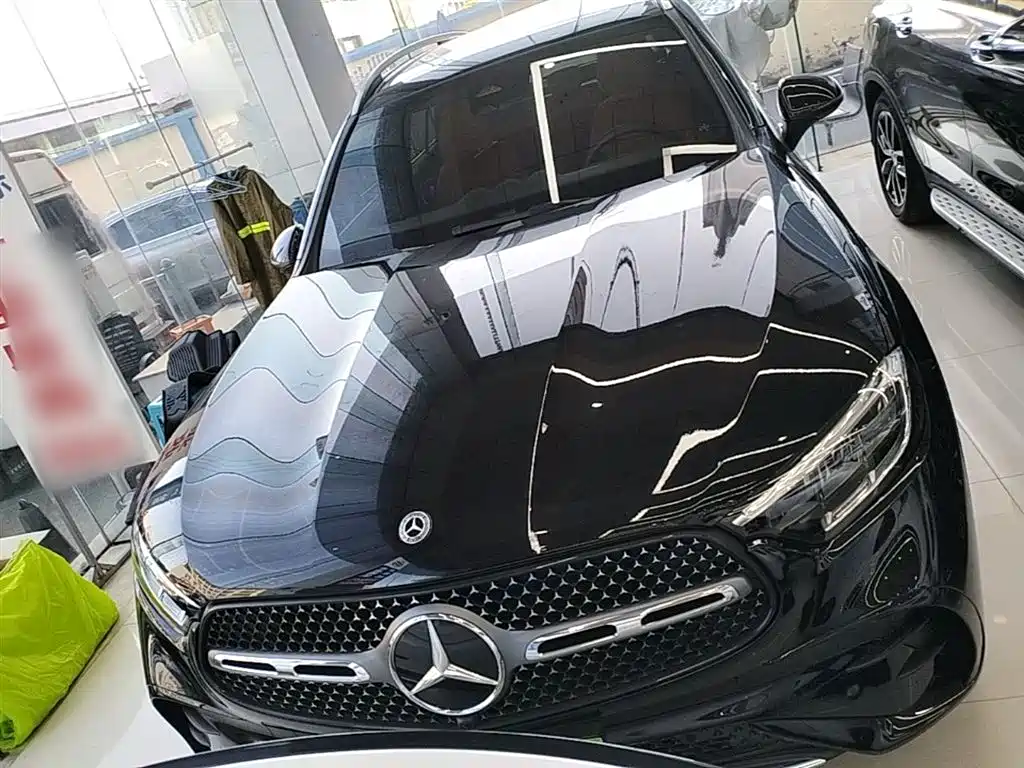 Mercedes-Benz GLC 2023 GLC 260 L 4MATIC Luxury 5-Seater фото 3