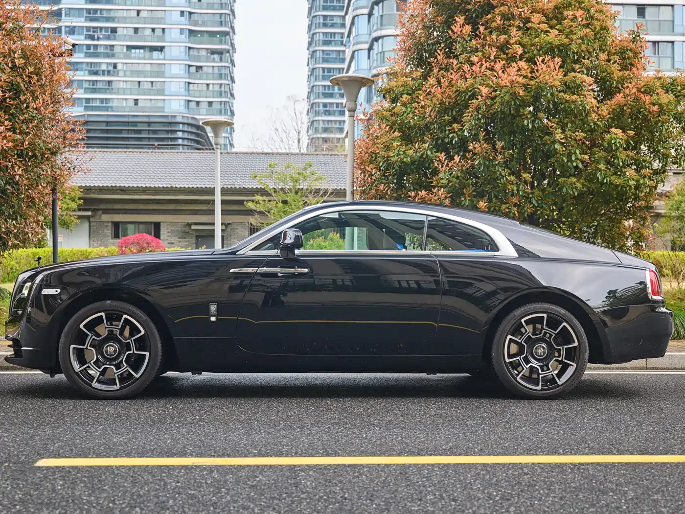 Rolls-Royce Wraith 2019 2018 6.6T Black Badge