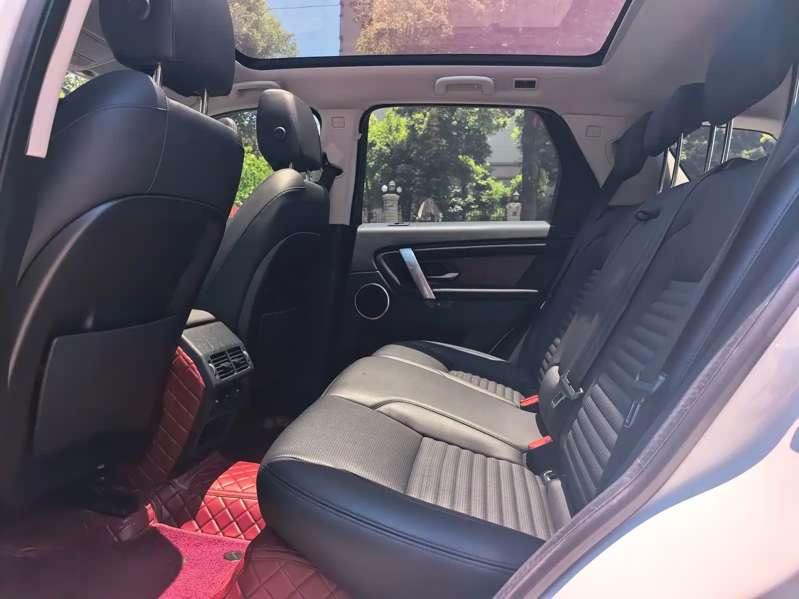Фото 5 - Land Rover Discovery Sport