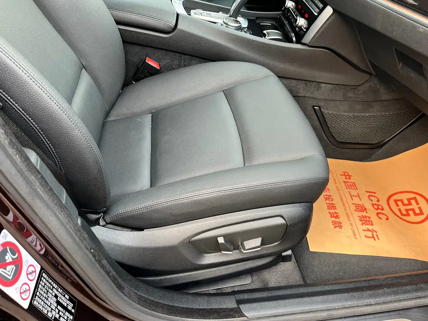 BMW 5 Series GT 2015 528i Leading фото 23