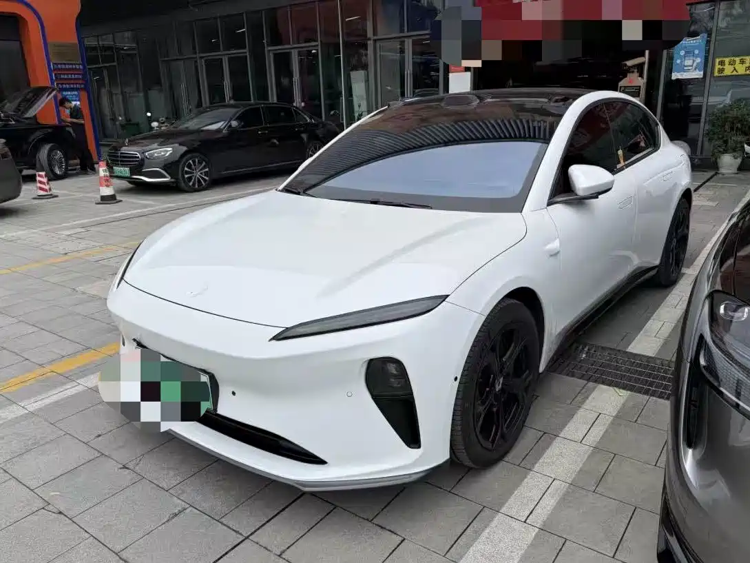 NIO ET5 2022 — пригон из Китая