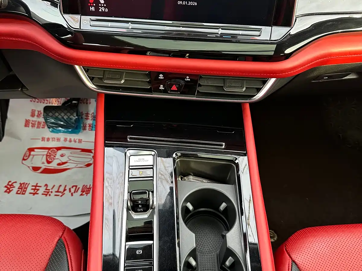 Volkswagen Teramont 2022 530 V6 4MOTION Premium Flagship фото 10